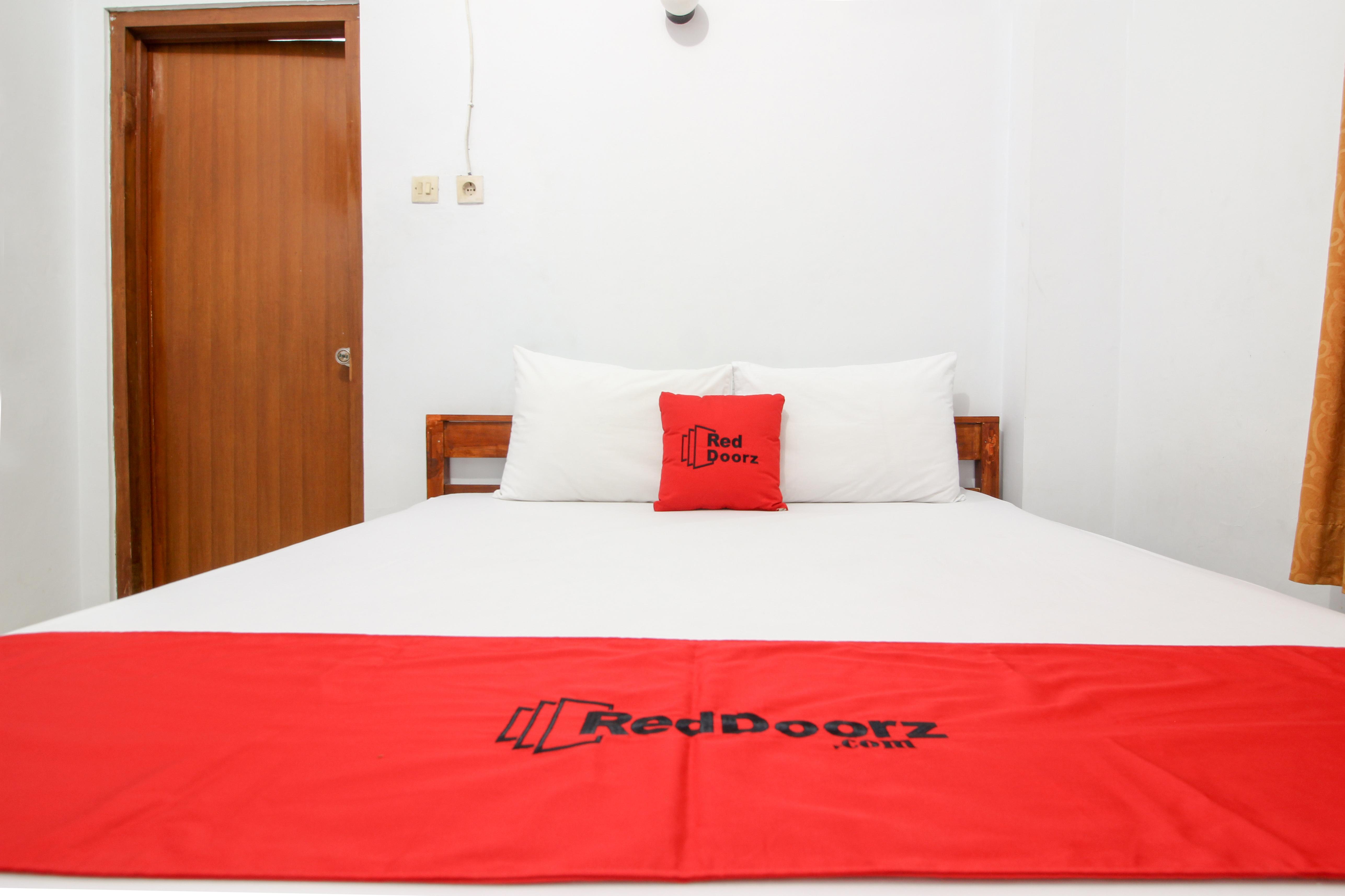 Reddoorz Plus Near Alun Alun Selatan Γιογκιακάρτα Εξωτερικό φωτογραφία